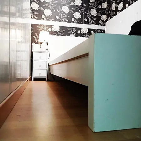 Double Private In Center Metro L5-l1 Barcelona
